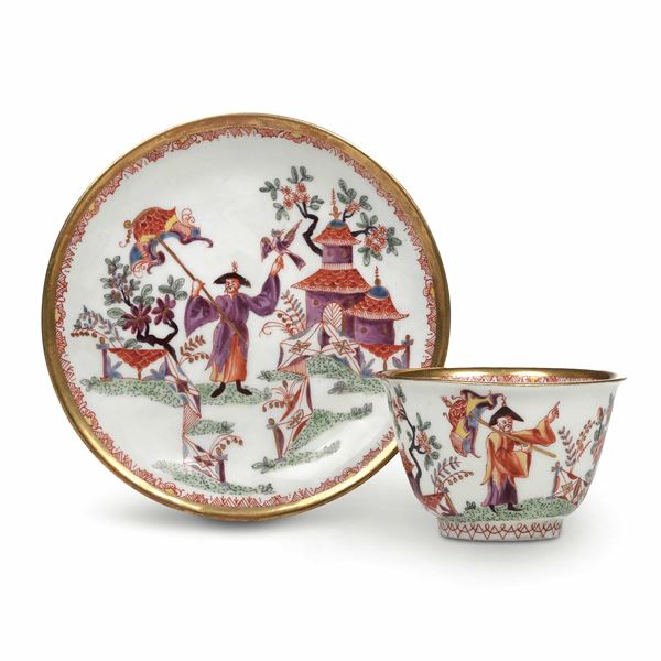 Cup and saucer Meissen (?), circa 1720-1725Probably Viennese Hausmaler decoration