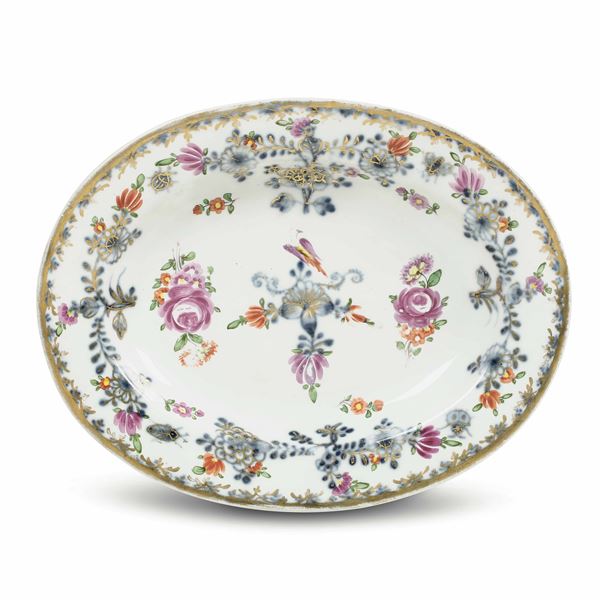 Oval dish Vienna, Imperial Manufacture, circa 1760Polychrome decoration of a 'Hausmaler'.