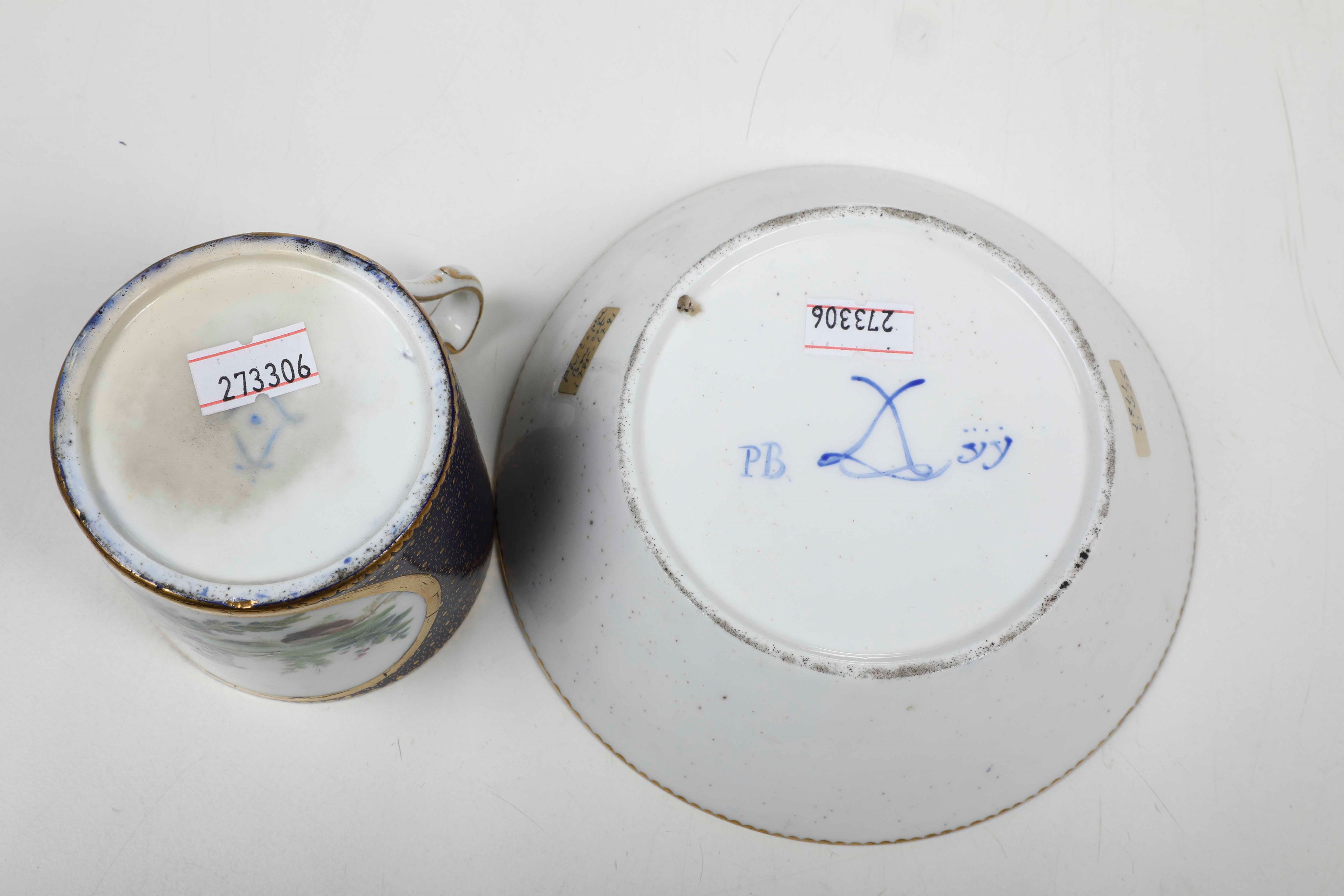 Tazza con Piattino.alla Maniera/o Sèvres, Verso il 1790.