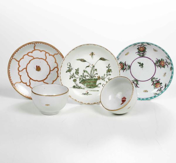 Quattro piattini e due tazze Nove, XVIII secolo 