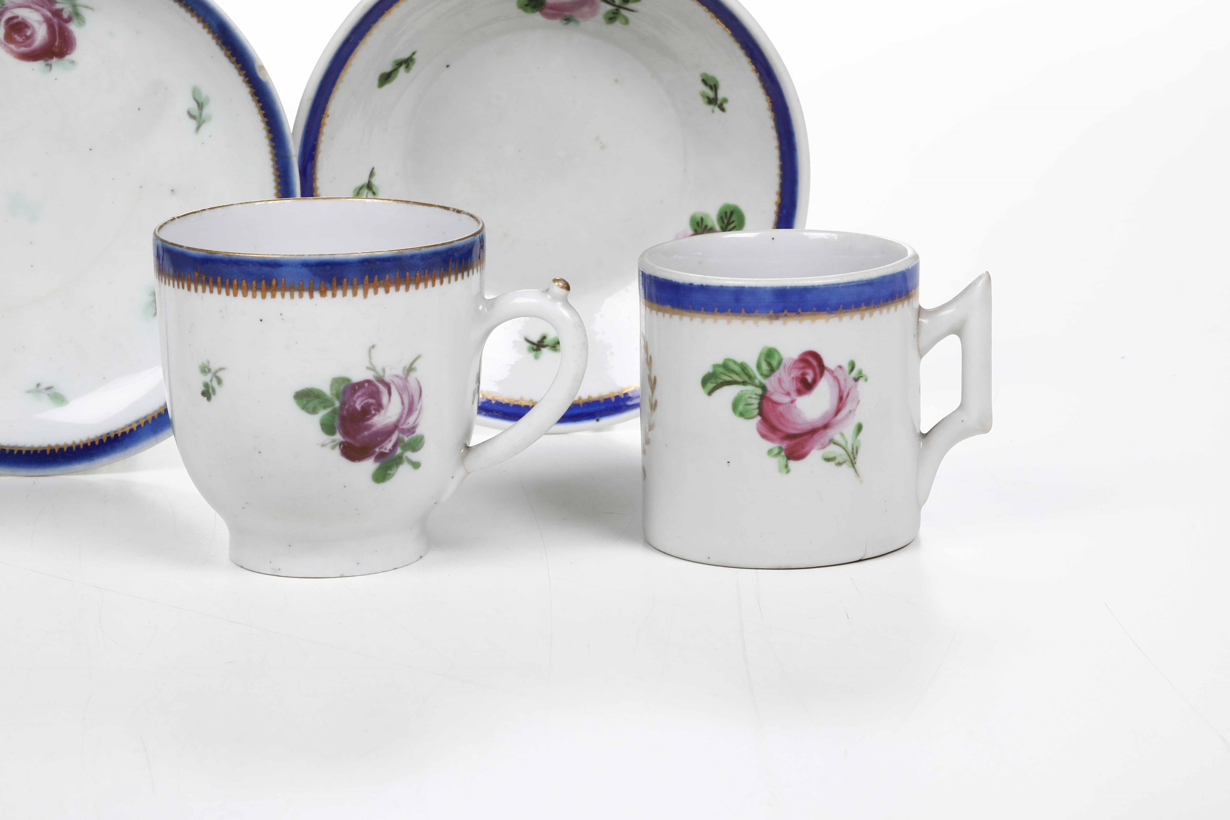 Una Salsiera e Due Tazze con Piattinoveneto, Manifatture Cozzi e Treviso Fontebasso, 1780-inizi d...