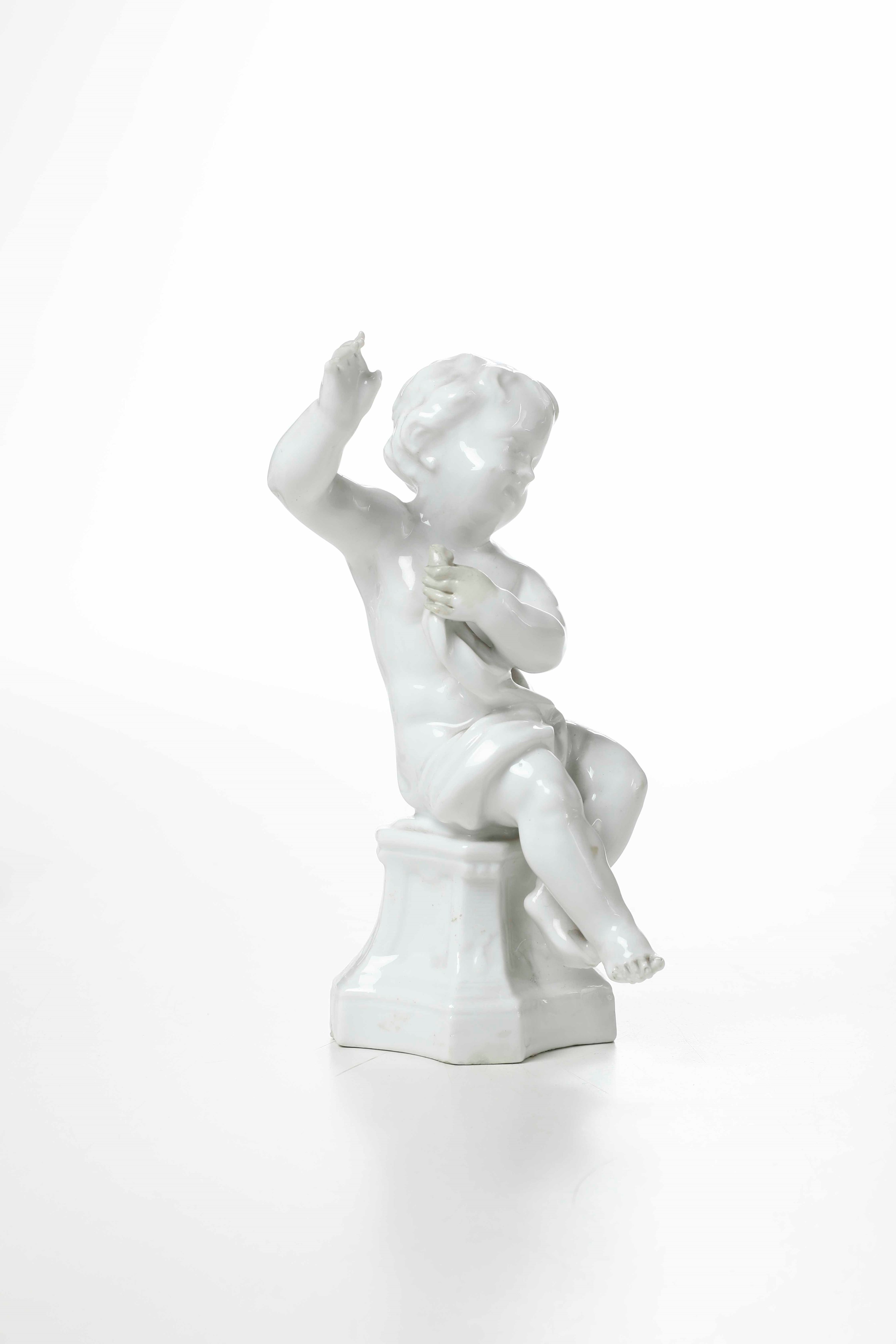 Figurina di Putto.vienna, Manifattura Imperiale, 1750 Circa.