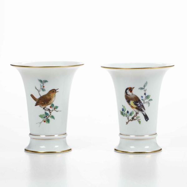Coppia di vasi a tromba  Meissen, XX secolo