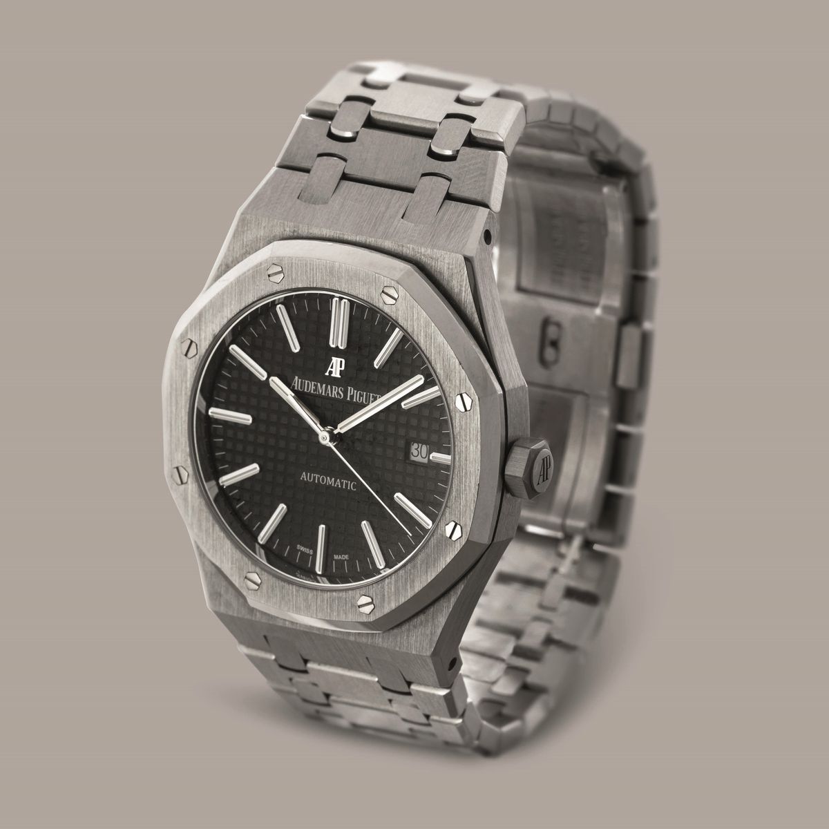Audemars Piguet - Royal Oak 15400st, in Acciaio con Quadrante Nero Grande Tapissserie , Indici Lu...