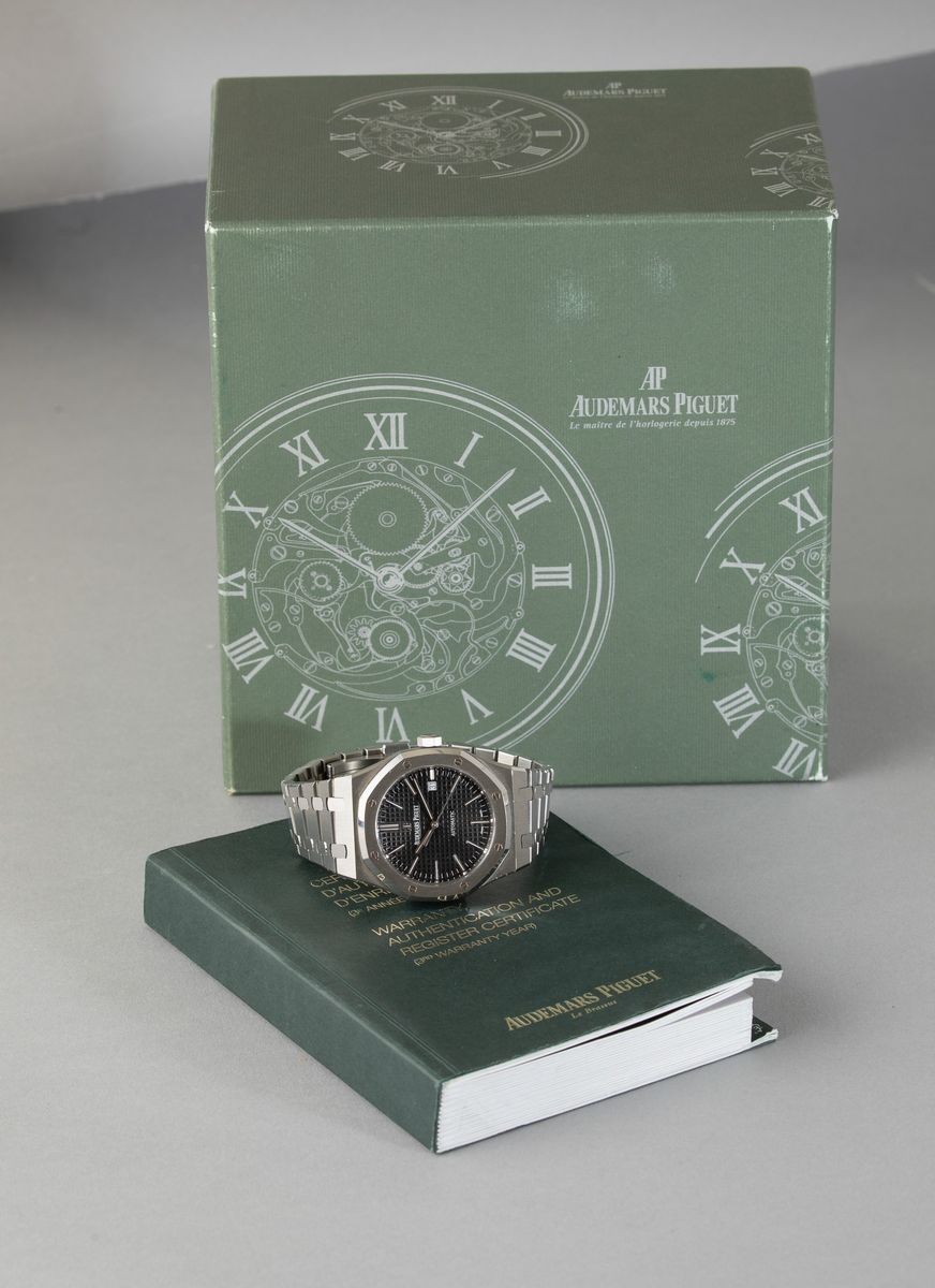 Audemars Piguet - Royal Oak 15400st, in Acciaio con Quadrante Nero Grande Tapissserie , Indici Lu...
