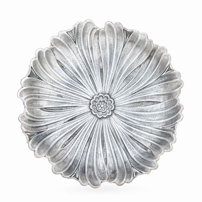 Grande Ciotola a Fiore. Argento 925 Fuso e Sagomato. Argentiere Clementi Bologna per Maison Gianm...