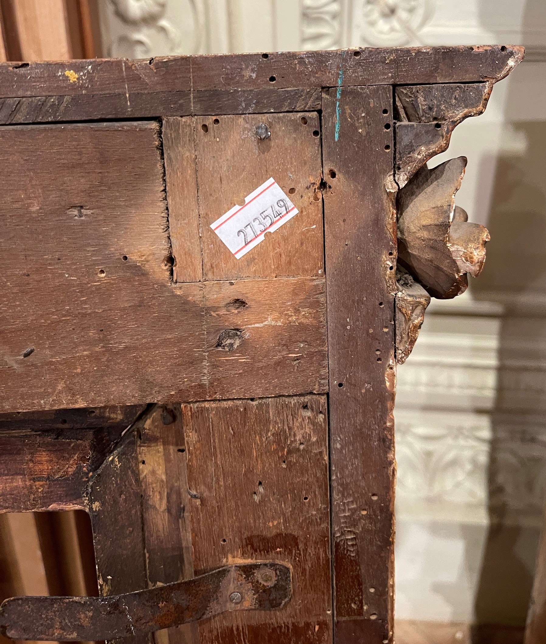 Cornice Architettonica a Edicola di Epoca Rinascimentale. Toscana XVI Secolo