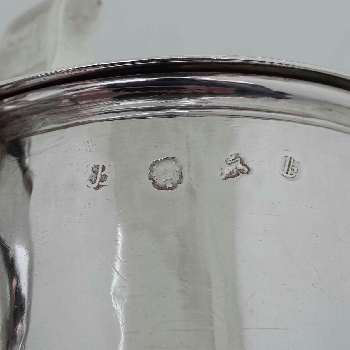 Tankard. Argento Fuso e Sbalzato. Londra 1662. Argentiere Entro Scudo Documentato ma Non Identifi...