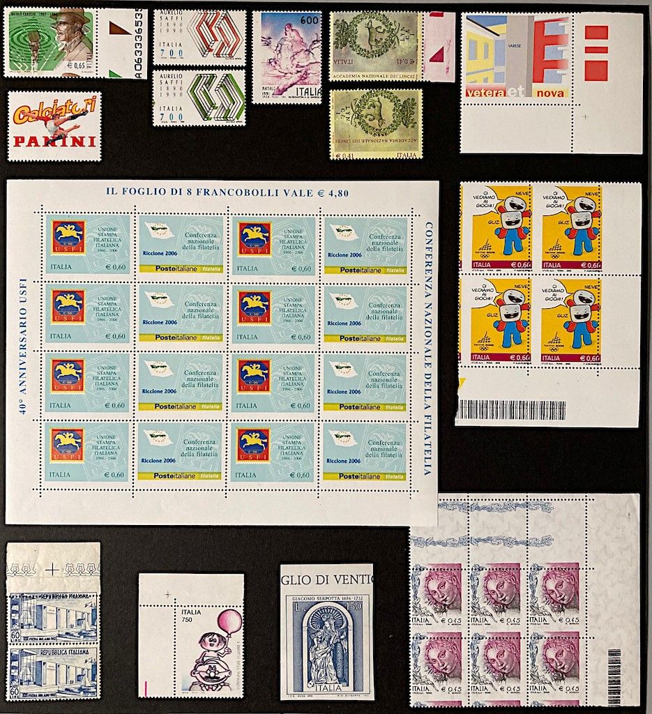 1975/2007, Repubblica Italiana, Varietà, Quattro Album Contenenti Solo Francobolli con Varietà Im...