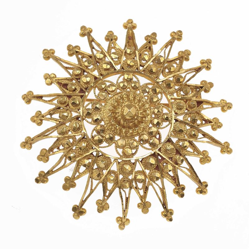 Gold brooch  - Auction Fine Jewels - Cambi Casa d'Aste