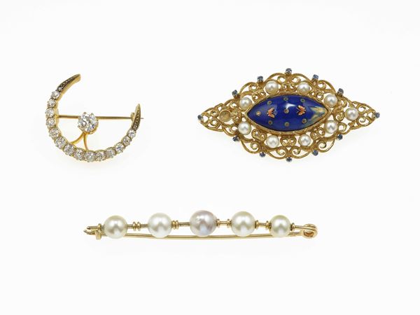 Group of three old-cut diamonds, cultured pearl and enamel brooches