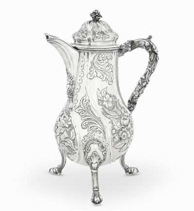 Grande Caffettiera. Argento Fuso, Sbalzato e Cesellato. Belgio, Città di Namur, 1764, Argentiere ...