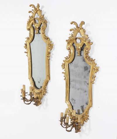 Coppia di Specchiere in Legno Intagliato e Dorato. Fine XVIII Secolo