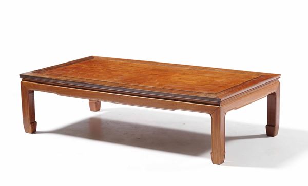 Tavolo basso in legno, Cina, Dinastia Qing, XIX secolo