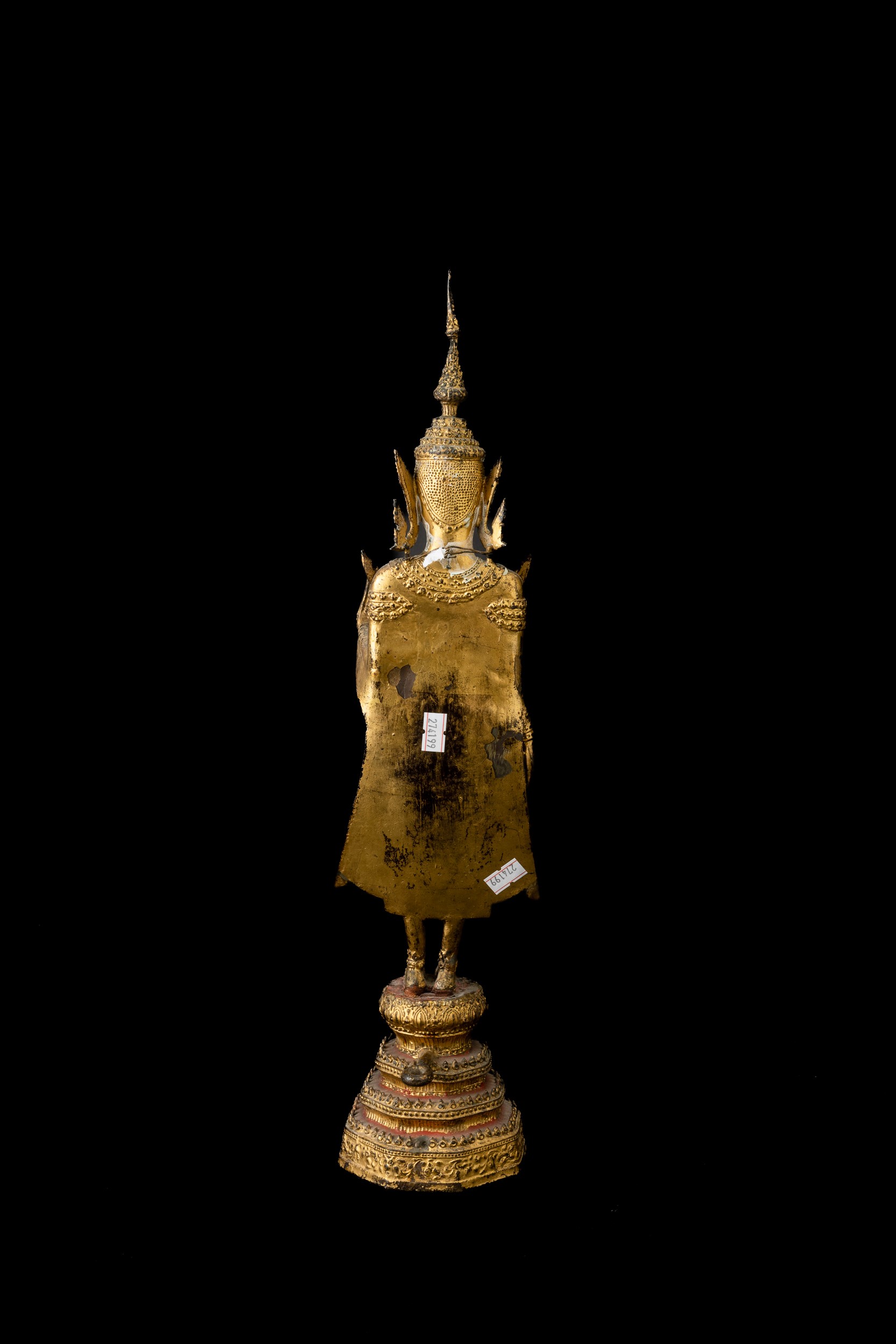 Figura di Buddha stante, bronzo dorato, Thailandia (Ayutthaya), XIX secolo