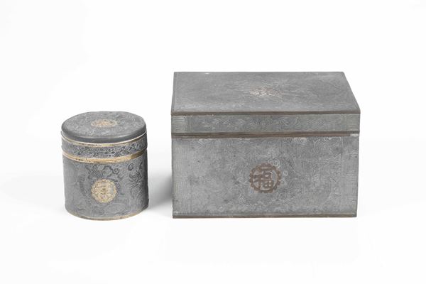 Due scatole in peltro con ideogrammi e figure di draghi, Cina, Dinastia Qing, XIX secolo