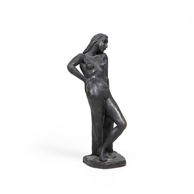 Nudo femminile in terracotta patinata