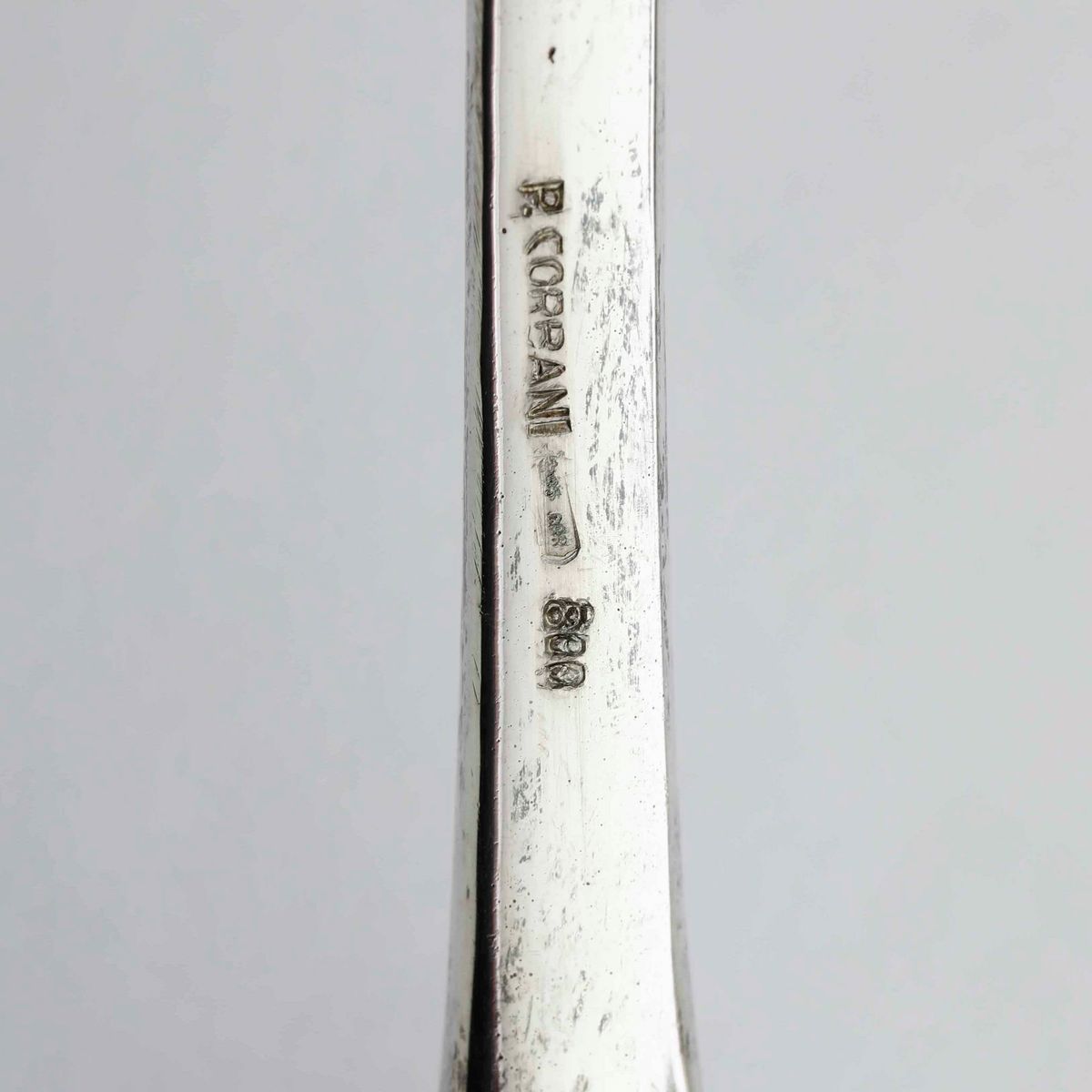 Punch in Argento Sbalzato. Argenteria Italiana del XX Secolo, Bollo Dell'argentiere Consunto