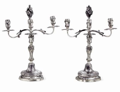 Coppia di Candelabri a Tre Fiamme. Argenteria Artistica Italiana del XX Secolo. Argentiere Codevi...
