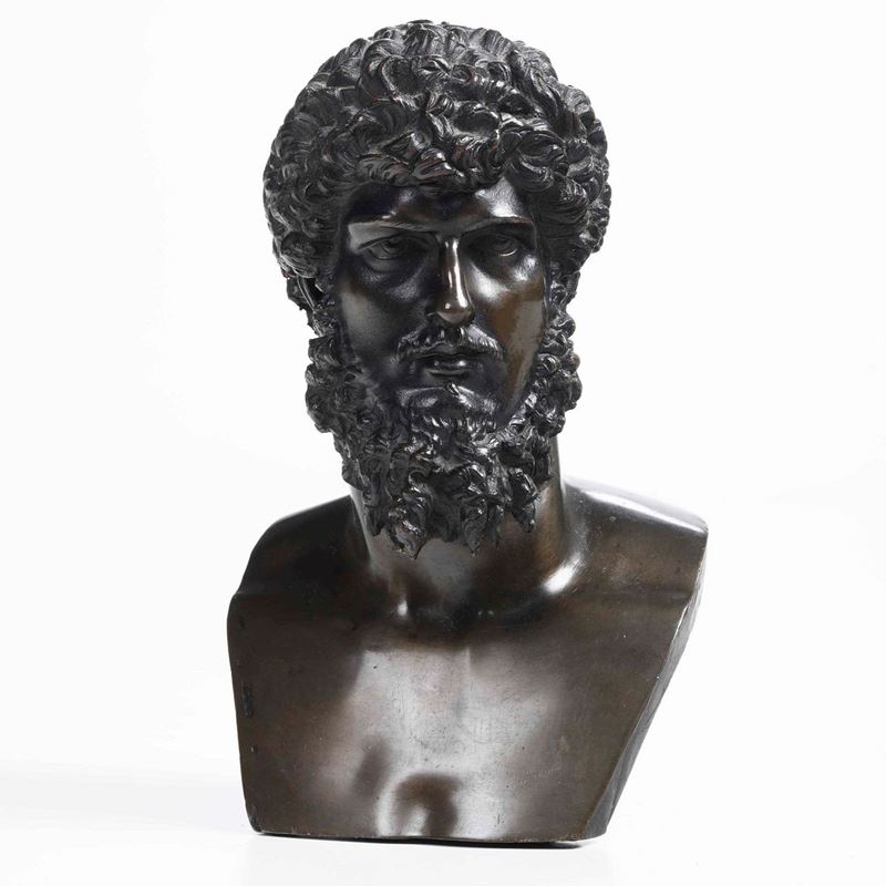 Busto rappresentante l'imperatore Settimio Severo. Bronzo patinato. XIX-XX secolo  [..]