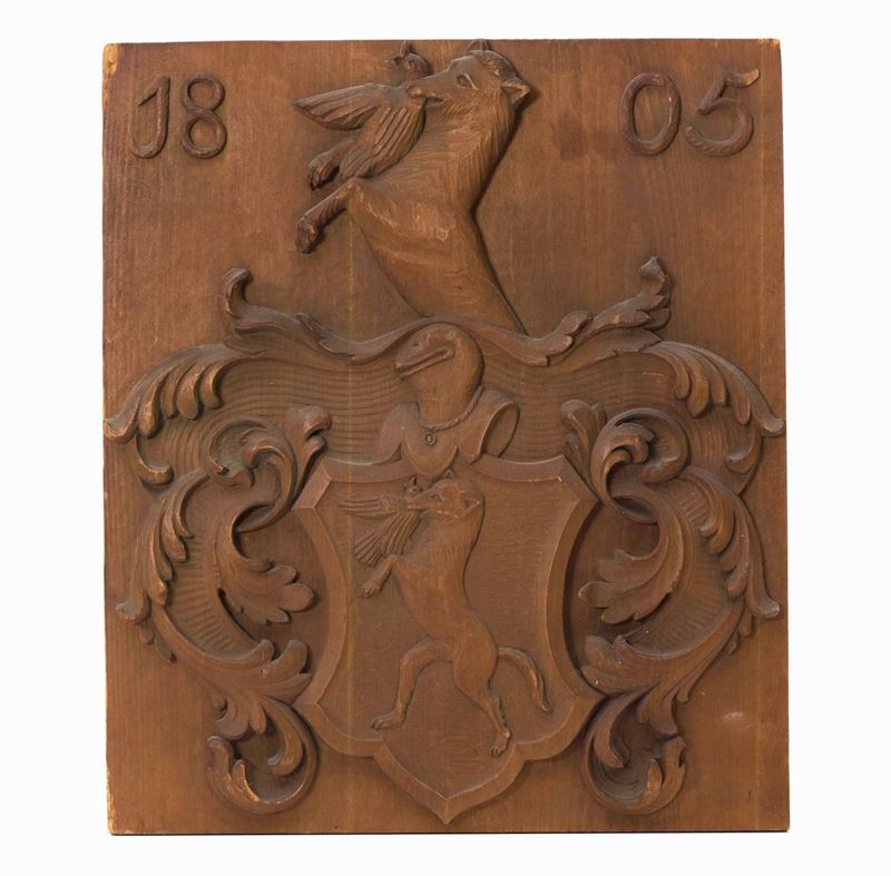 Pannello in legno scolpito con stemma  - Asta Scultura - Cambi Casa d'Aste