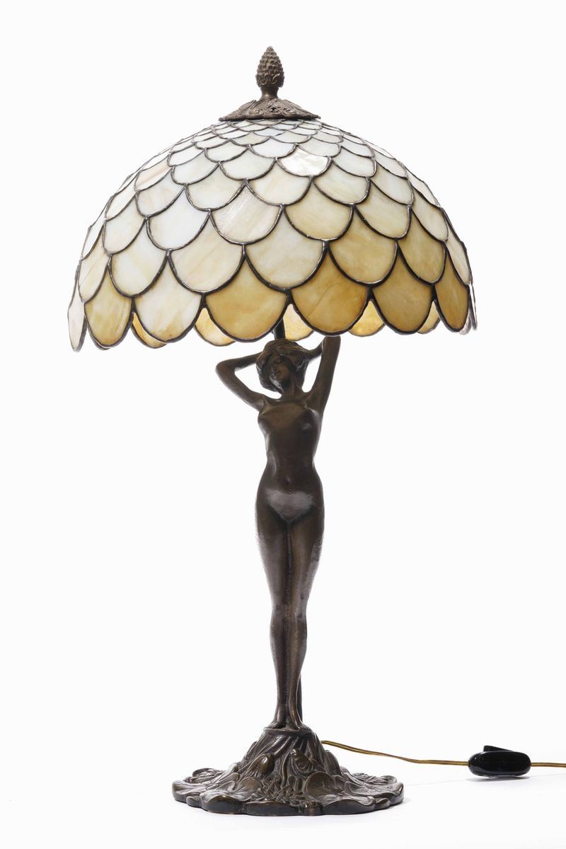 Lampada Liberty, bronzo e vetro, USA (?)  - Auction Antique January - Cambi Casa d'Aste
