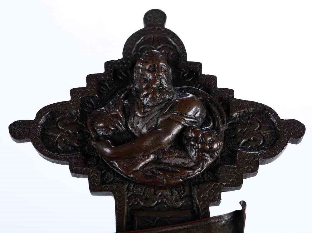 Bronzista Veneto. Antica Croce Astile in Bronzo Fuso e Cesellato con Evangelisti e Simboli della ...