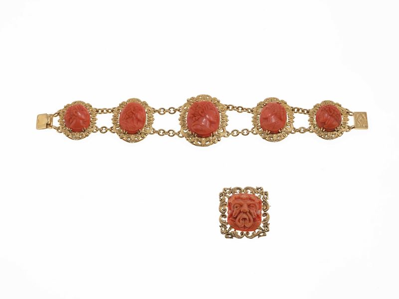 Carved coral and gold bracelet and brooch  - Auction Fine Jewels - Cambi Casa d'Aste