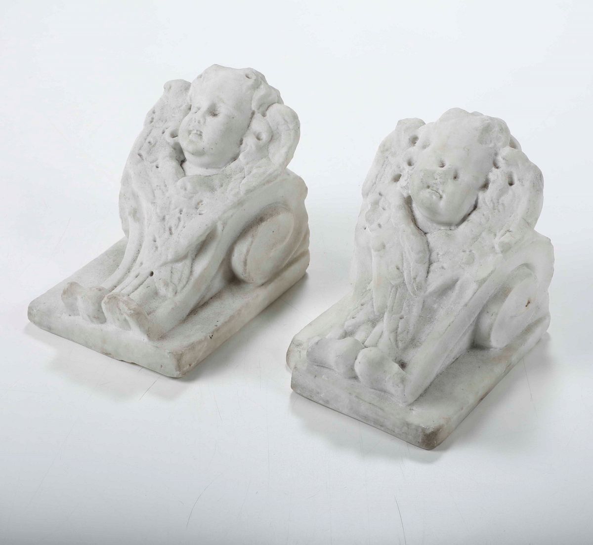 Coppia di Mensole con Teste di Cherubini. Arte del XVIII Secolo