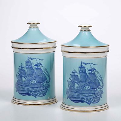 Coppia di Vasi con Coperchio Inghilterra, Stoke-on-trent, Manifattura Gray's Pottery, XX Secolo