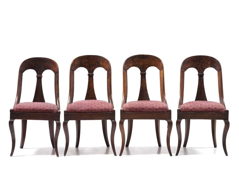 Quattro sedie Carlo X a gondola in radica di noce. XIX secolo  - Asta Antiquariato Luglio - Cambi Casa d'Aste