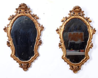 Coppia di Specchiere in Legno Intagliato e Dorato. XVIII-XIX Secolo