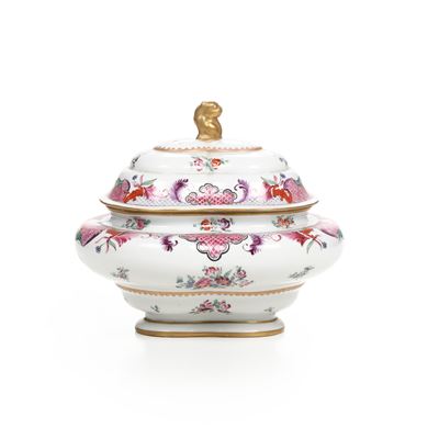 Zuppiera. Francia, Manifattura Porcelaine De Paris, XX Secolo.