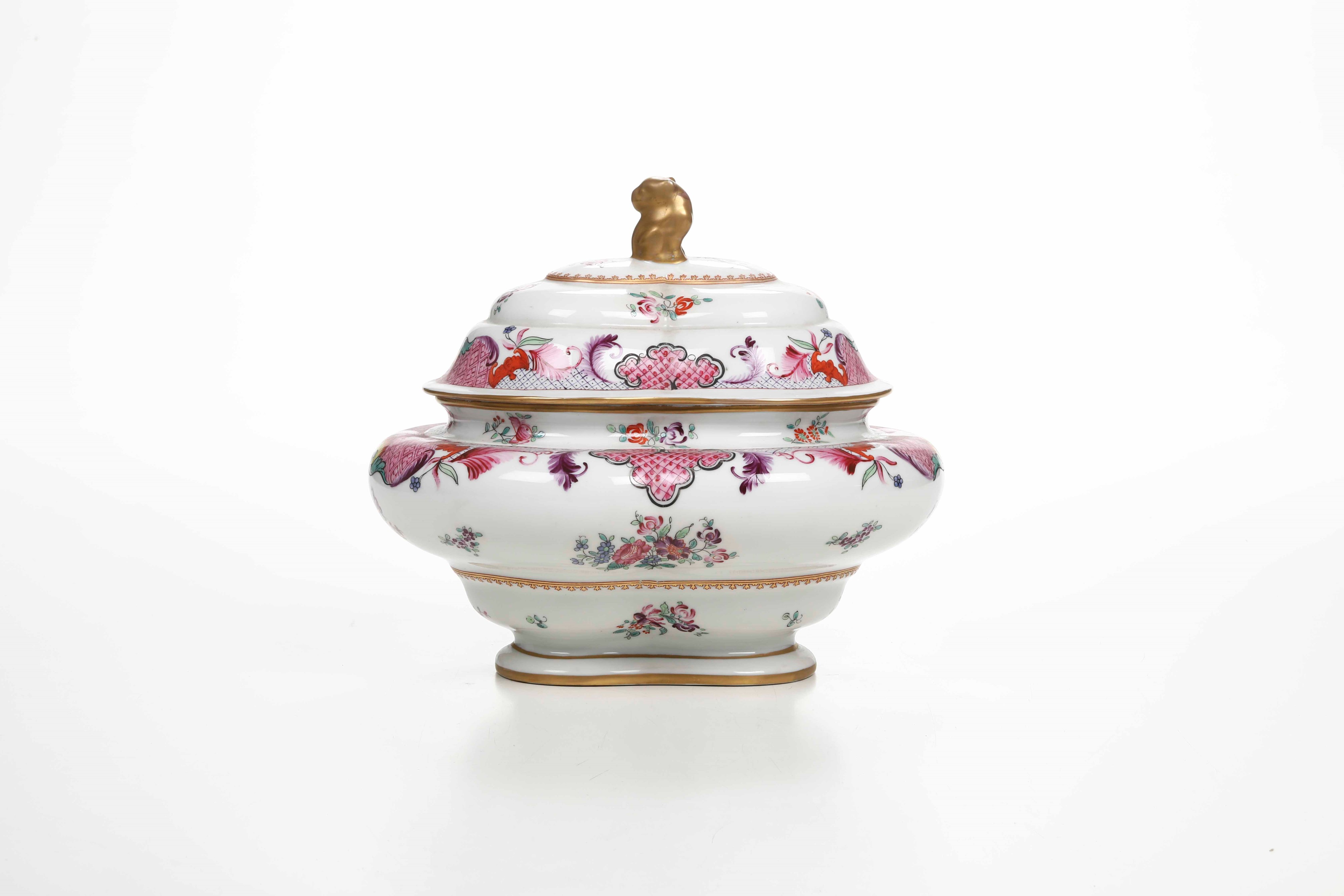 Zuppiera. Francia, Manifattura Porcelaine De Paris, XX Secolo.