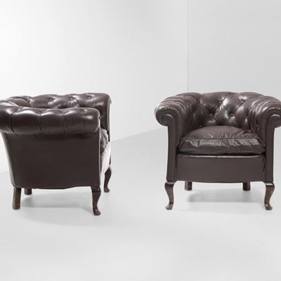 Due Poltrone Chesterfield