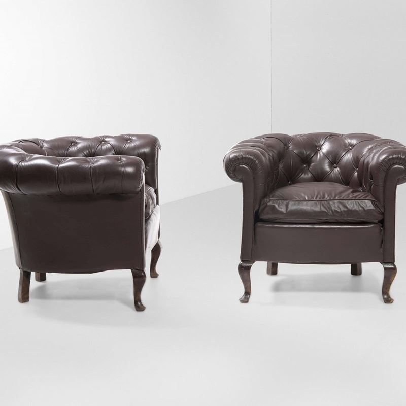 Due poltrone Chesterfield   - Auction 20th century furniture - Cambi Casa d'Aste