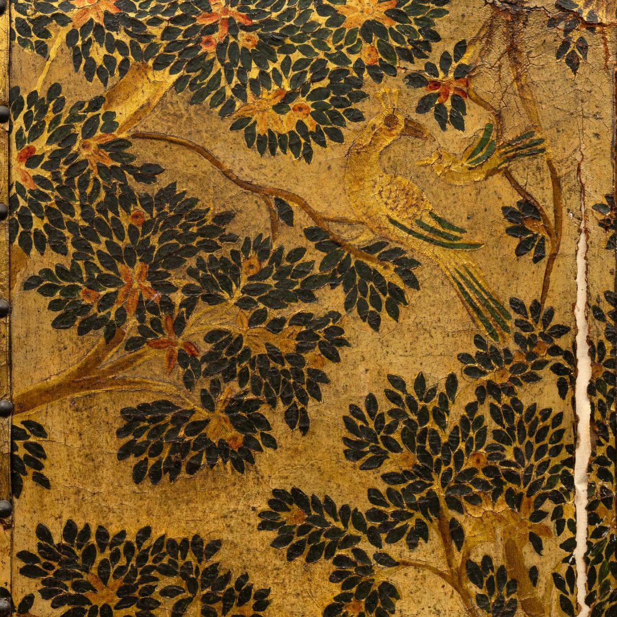 Paravento a Quattro Ante in Legno Rivestito in Cuoio Dipinto. XVIII-XIX Secolo