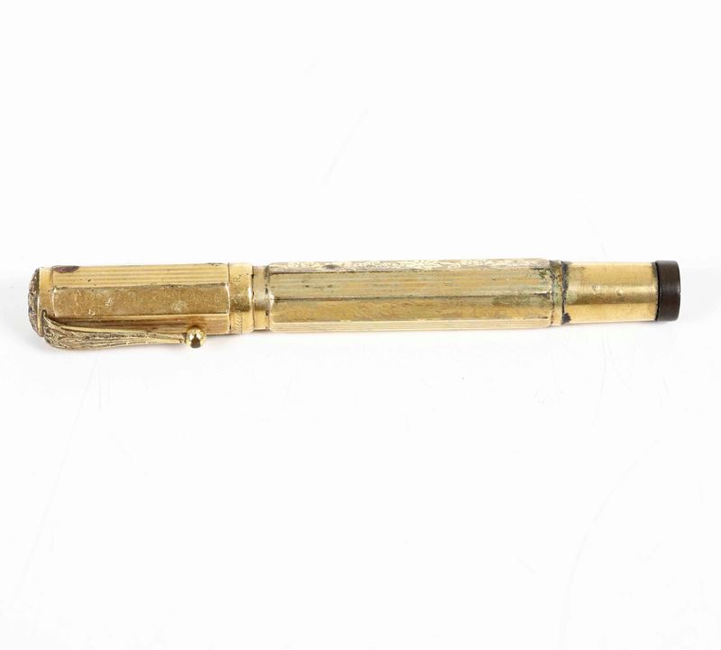 Penna stilografica placcata in oro 18 kt. XX secolo  - Auction Silverware - Cambi Casa d'Aste