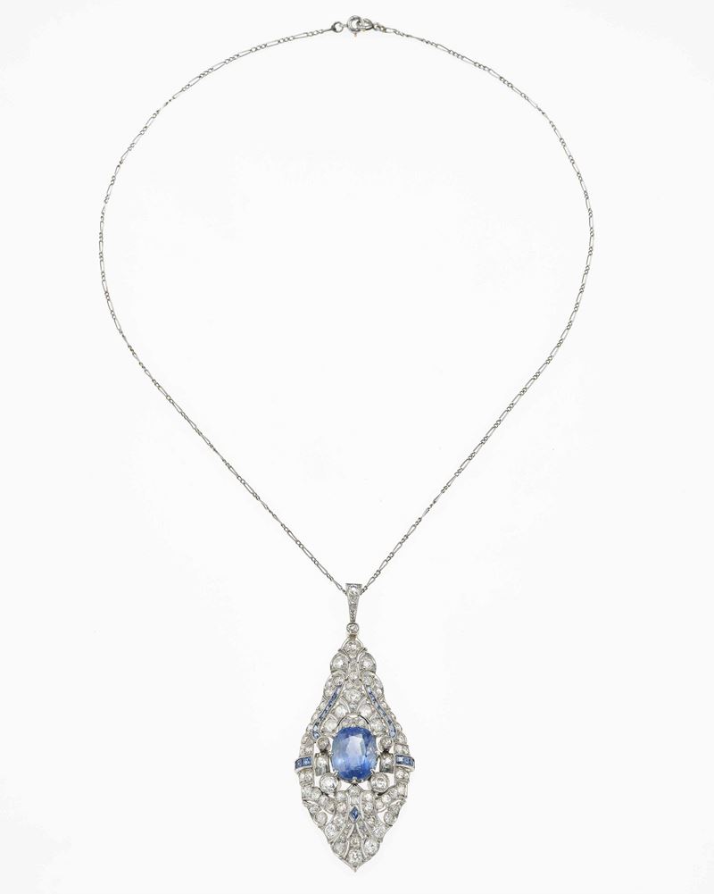 Sapphire, diamond and platinum pendant  - Auction Fine Jewels - Cambi Casa d'Aste