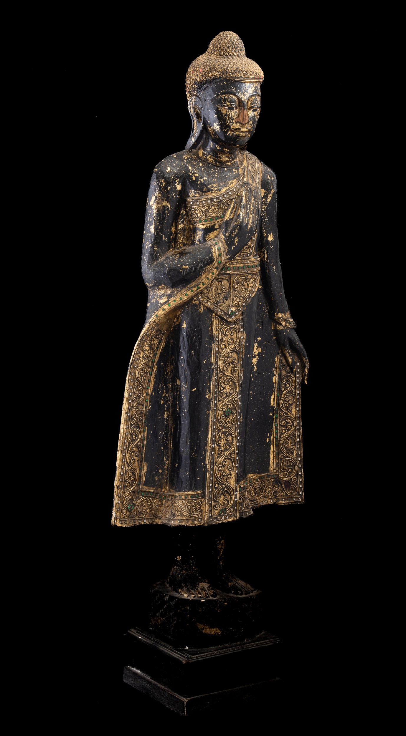 Figura di Buddha Stante in Legno Laccato e Dorato, Thailandia, XIX Secolo