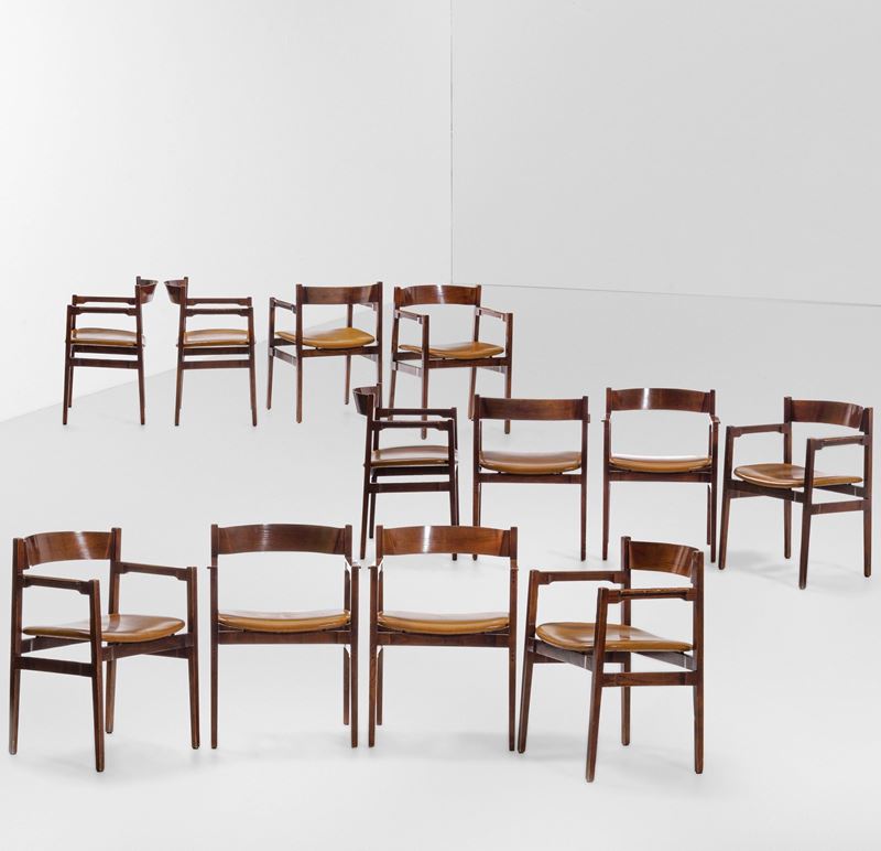 Gianfranco Frattini : Dodici sedie variante del mod. 101  - Auction Design Lab - Cambi Casa d'Aste