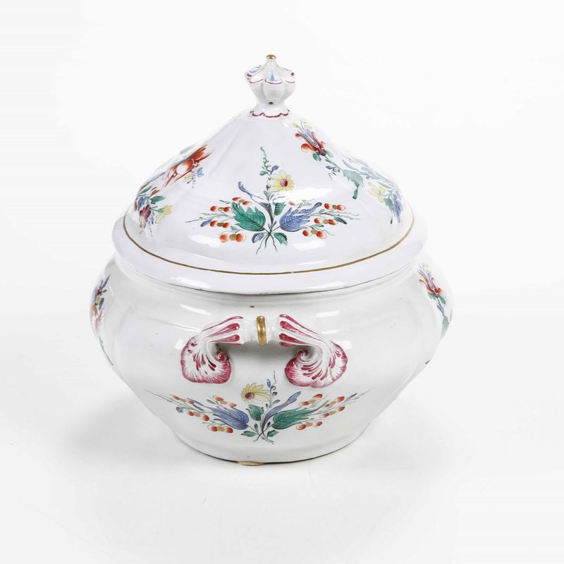 Una Zuppiera e un Vassoiodoccia, Manifattura di Lorenzo Ginori, 1770-1780 Circa