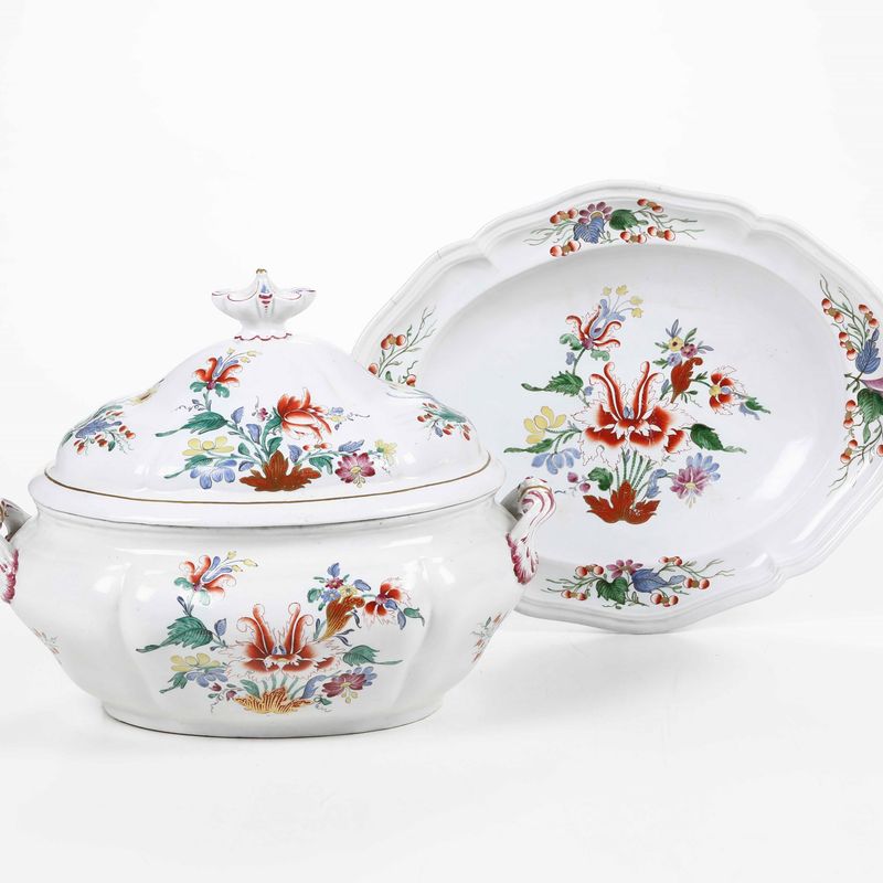 Una Zuppiera e un Vassoiodoccia, Manifattura di Lorenzo Ginori, 1770-1780 Circa