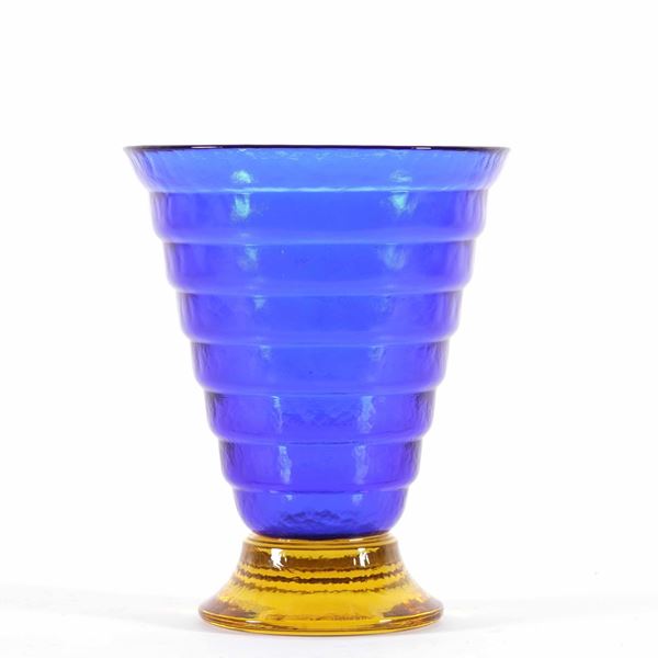 Vaso in vetro di Murano blu. XX secolo