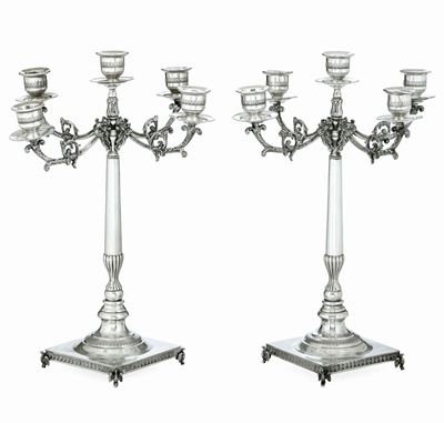 Coppia di Candelabri a Cinque Fiamme. Argenteria Italiana del XX Secolo