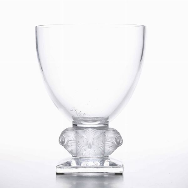 Coppa centrotavola in vetro. Lalique, Francia, XX secolo