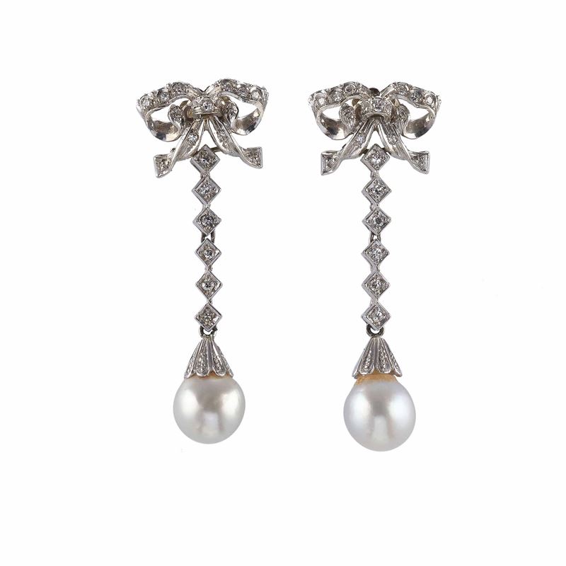 Orecchini con perle coltivate e piccoli diamanti  - Asta Gioielli - Cambi Casa d'Aste