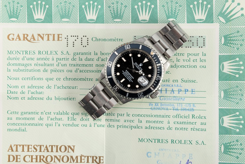 Rolex - Submariner 16610 con Cassa in Acciaio, Bracciale Oyster Chiusura Fliplock Accompagnato da...