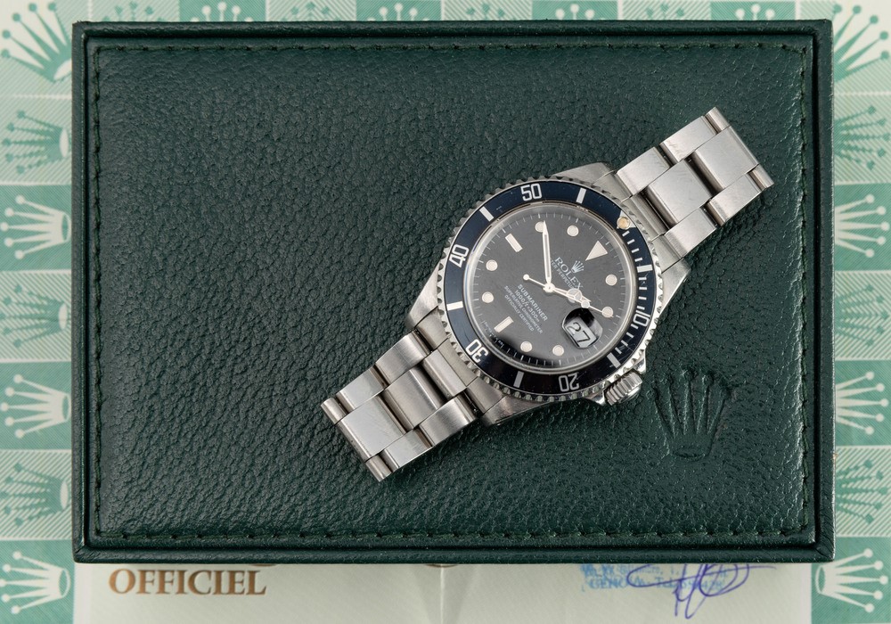 Rolex - Submariner 16610 con Cassa in Acciaio, Bracciale Oyster Chiusura Fliplock Accompagnato da...