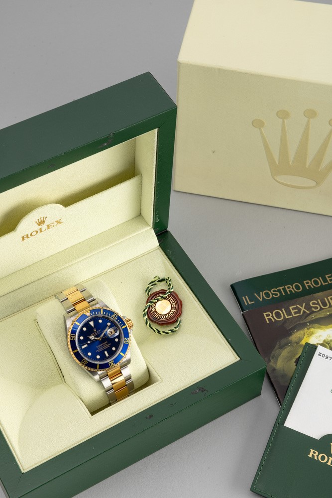 Rolex - Submariner Ref 16613 Acciaio e Oro, Quadrante Blu Soleil Movimento Automatico con Datario...